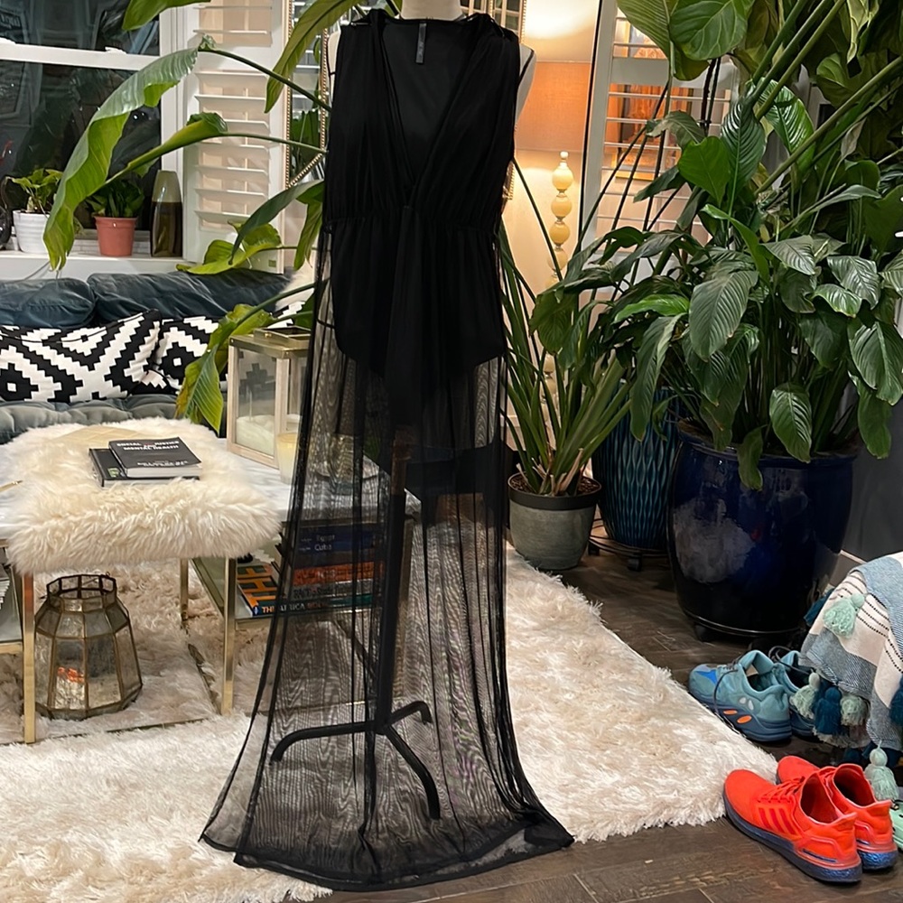 <<Bodysuit•With•Coverup>>